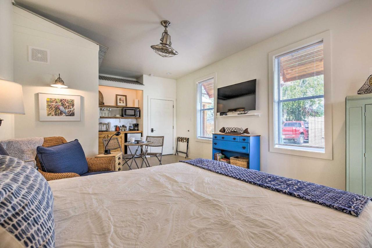 Old Town Getaway, Walk To Shopping, Dining, And Bay! Apartment Bay St. Louis ภายนอก รูปภาพ