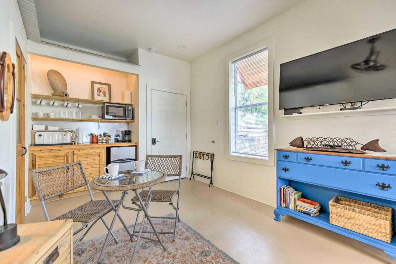 Old Town Getaway, Walk To Shopping, Dining, And Bay! Apartment Bay St. Louis ภายนอก รูปภาพ